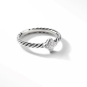 David Yurman Petite Pavé Ouatrefoil Stack
Ring with Diamonds Size 5